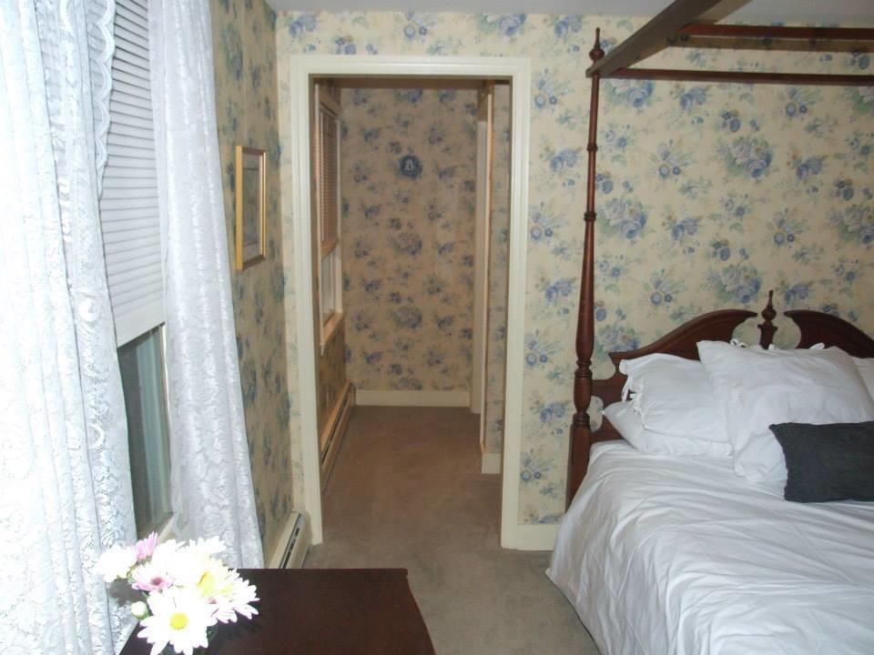 Layla'S Riverside Lodge West Dover Room photo